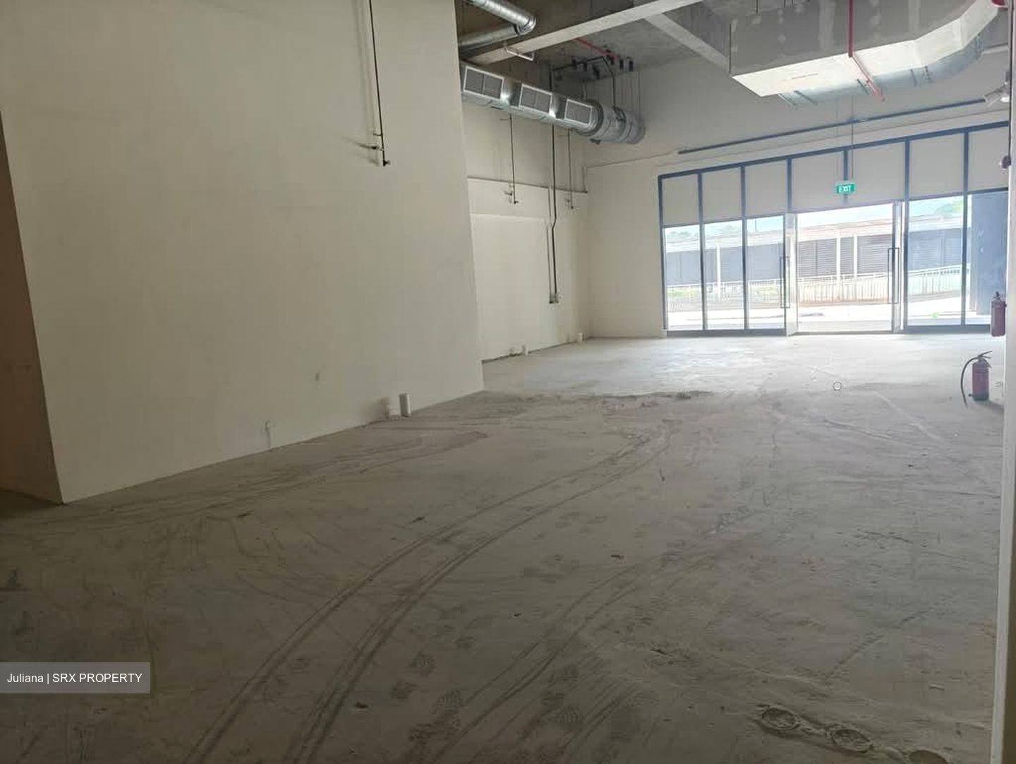Stellar@tampines (D18), Retail #532148631